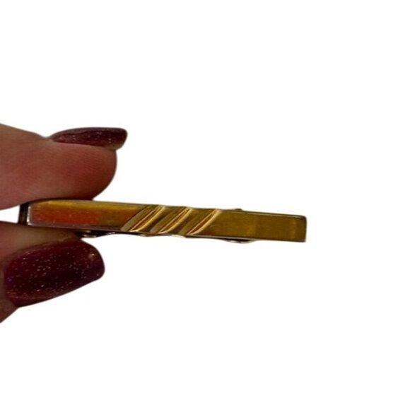 Vintage Anson Gold Tone Tie Clip Elegant Accessory For Mens Fashion & Style - Picture 1 of 4